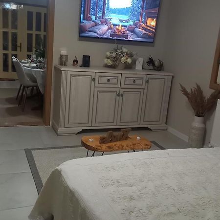 Отель Solaria House Нэводари Экстерьер фото