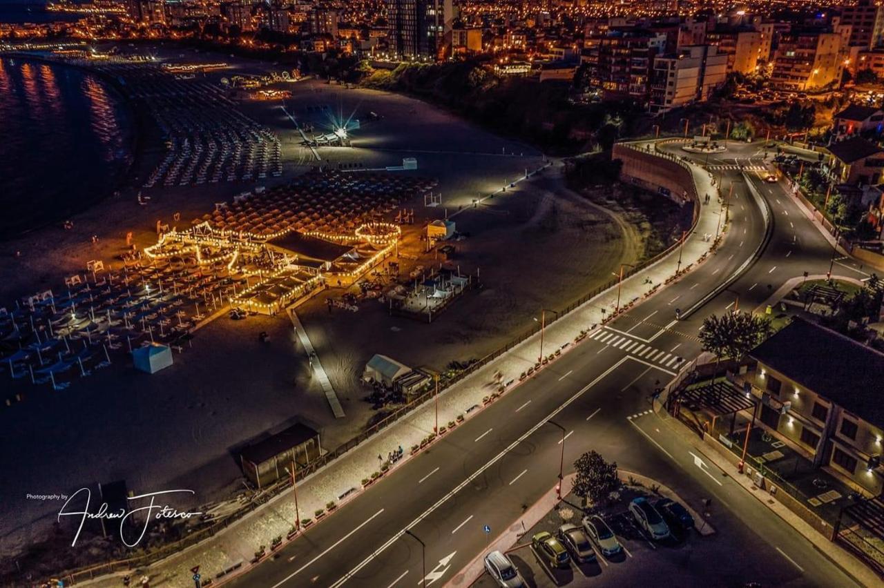 Отель Solaria House Нэводари Экстерьер фото